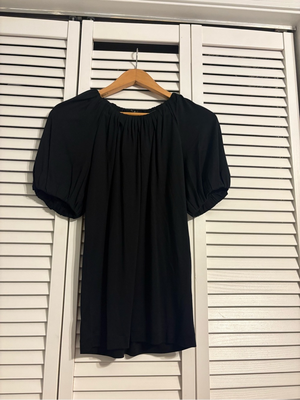Banana Republic Black Puff Sleeve Tunic Top